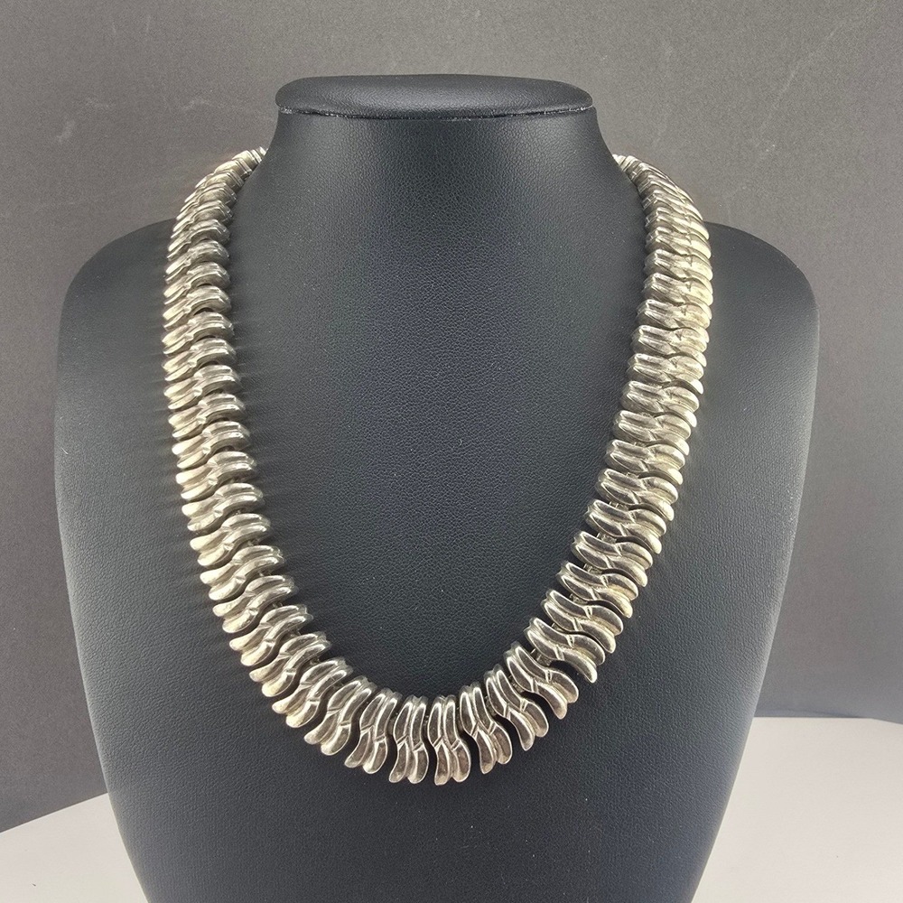 Vintage Estate Necklace Silver Tone Chunky HEAVY Ribbed Link S-Hook 17in